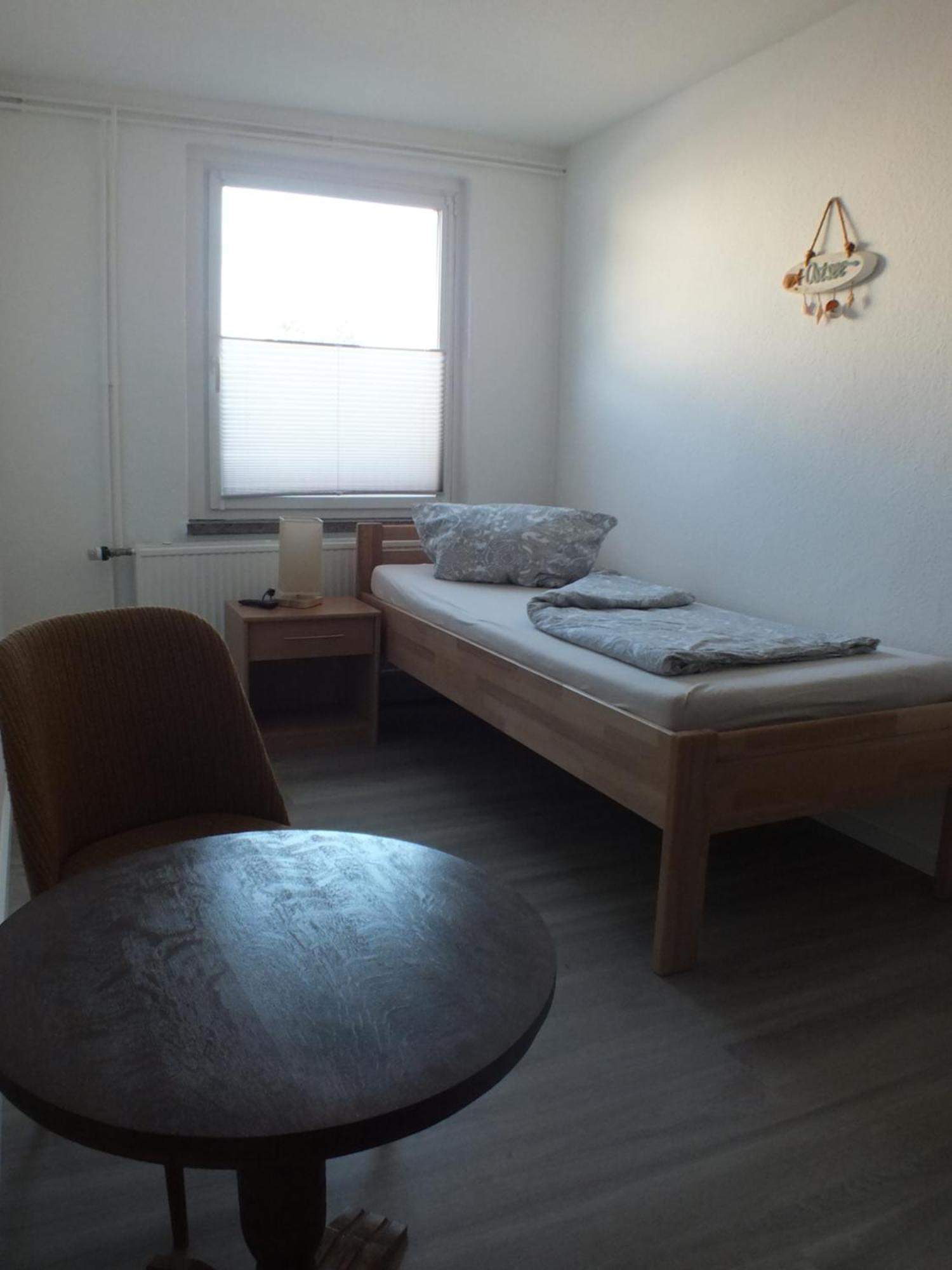 Einzelzimmer Mit Gemeinschaftsbad Pruchten Екстериор снимка